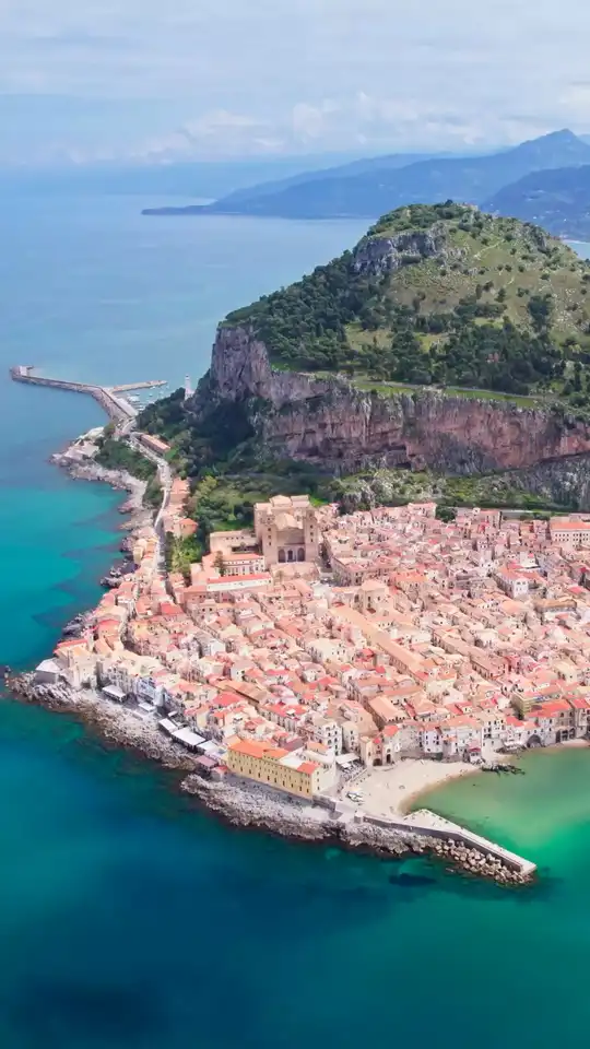 Photo of Cefalù