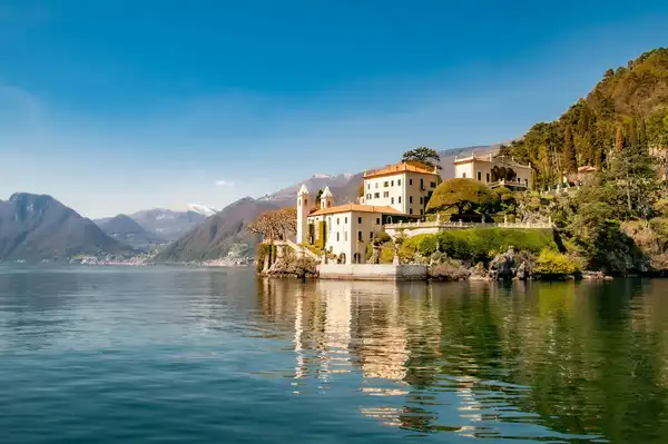 Photo of Lake Como