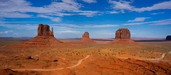 Photo of Oljato-Monument Valley